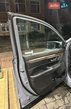 Внедорожник / Кроссовер Honda CR-V 2020 в 