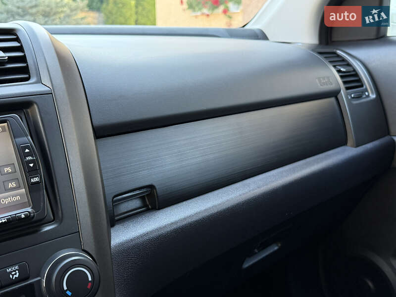 Внедорожник / Кроссовер Honda CR-V 2011 в Тернополе