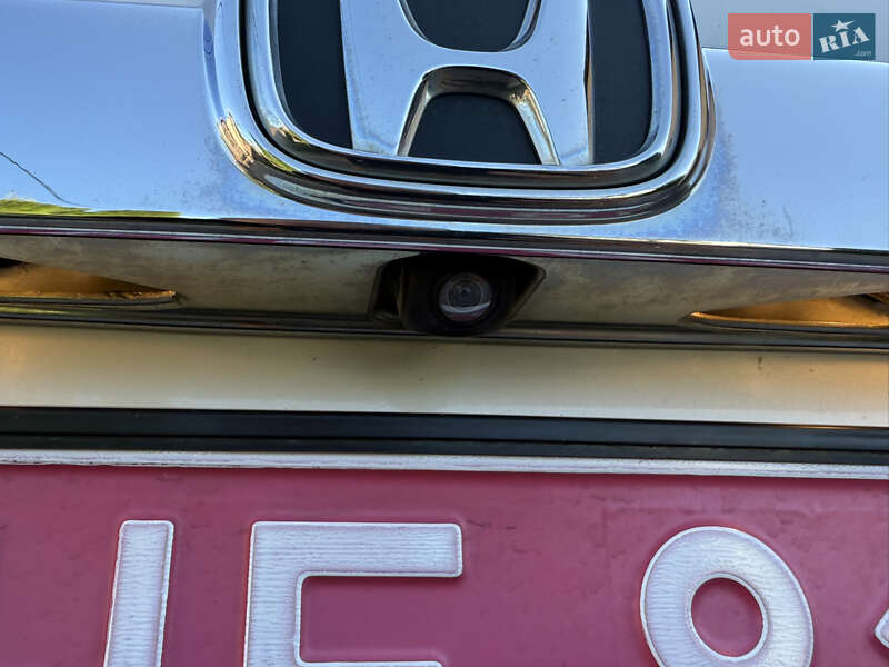 Внедорожник / Кроссовер Honda CR-V 2011 в Тернополе