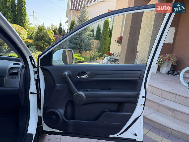 Внедорожник / Кроссовер Honda CR-V 2011 в Тернополе