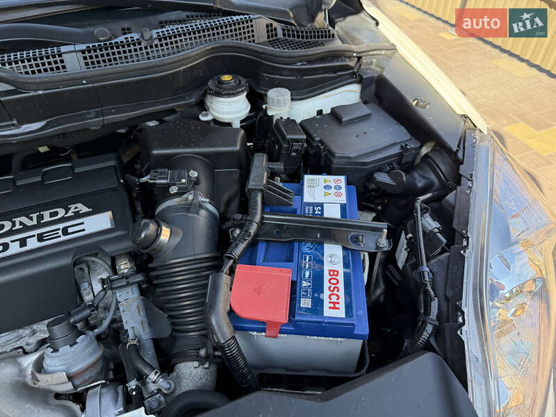 Внедорожник / Кроссовер Honda CR-V 2011 в Тернополе