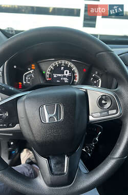 Внедорожник / Кроссовер Honda CR-V 2017 в 