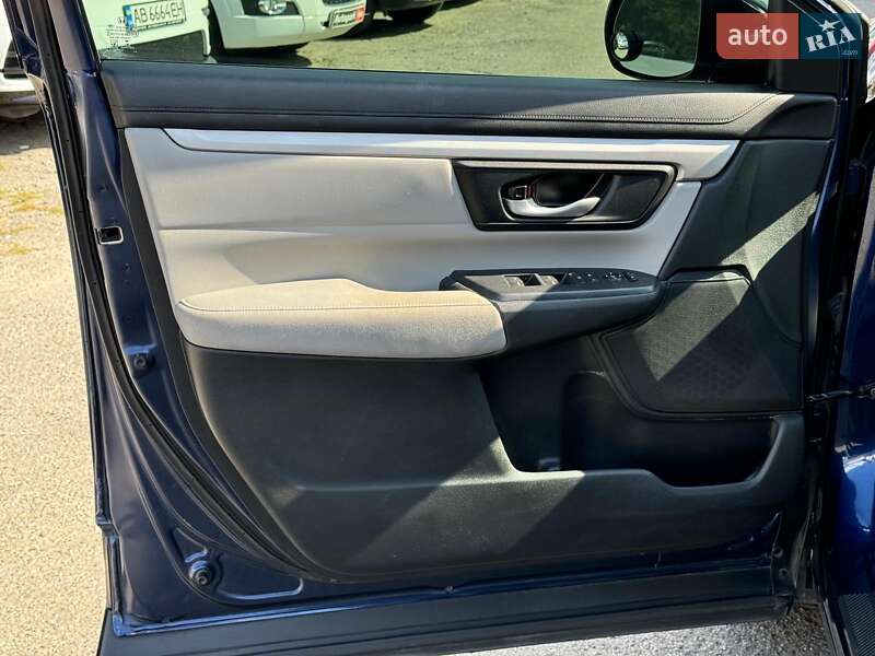 Внедорожник / Кроссовер Honda CR-V 2018 в Виннице