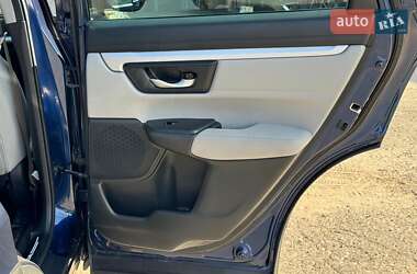Внедорожник / Кроссовер Honda CR-V 2018 в 