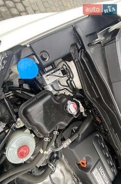Внедорожник / Кроссовер Honda CR-V 2011 в 