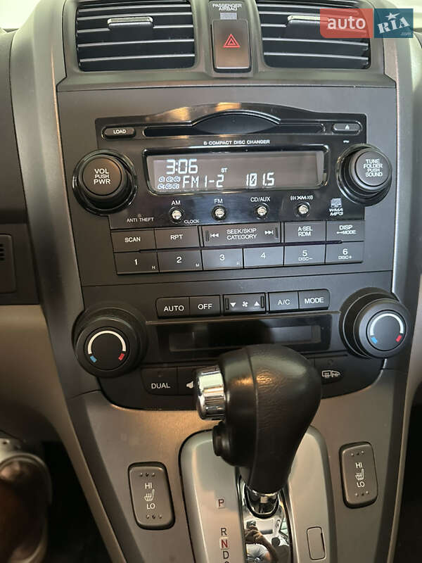 Внедорожник / Кроссовер Honda CR-V 2008 в Киеве