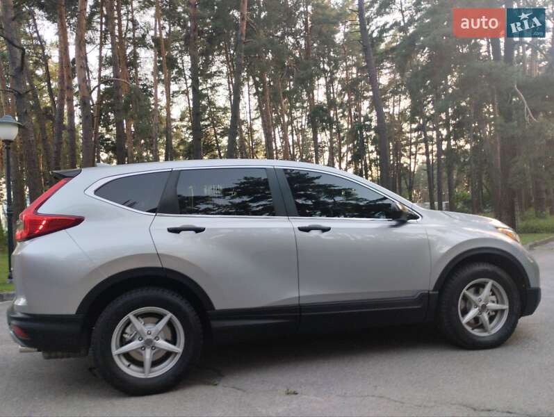 Внедорожник / Кроссовер Honda CR-V 2017 в Чернигове