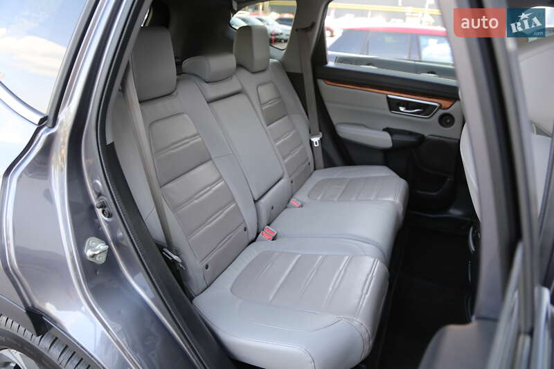 Внедорожник / Кроссовер Honda CR-V 2019 в Киеве