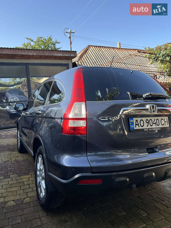 Внедорожник / Кроссовер Honda CR-V 2008 в Могилев-Подольске