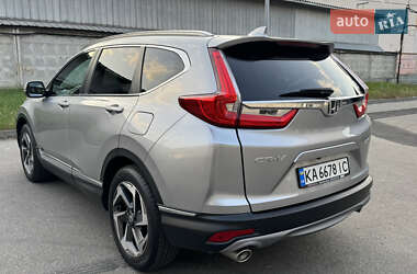 Внедорожник / Кроссовер Honda CR-V 2018 в 