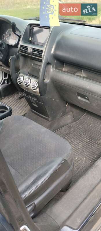 Позашляховик / Кросовер Honda CR-V 2004 в Миргороді