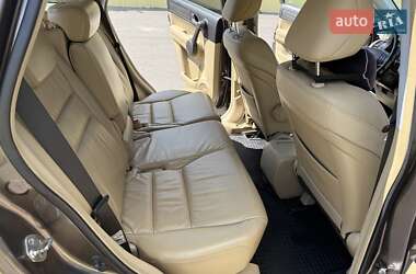 Внедорожник / Кроссовер Honda CR-V 2010 в 