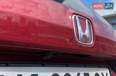 Внедорожник / Кроссовер Honda CR-V 2022 в 