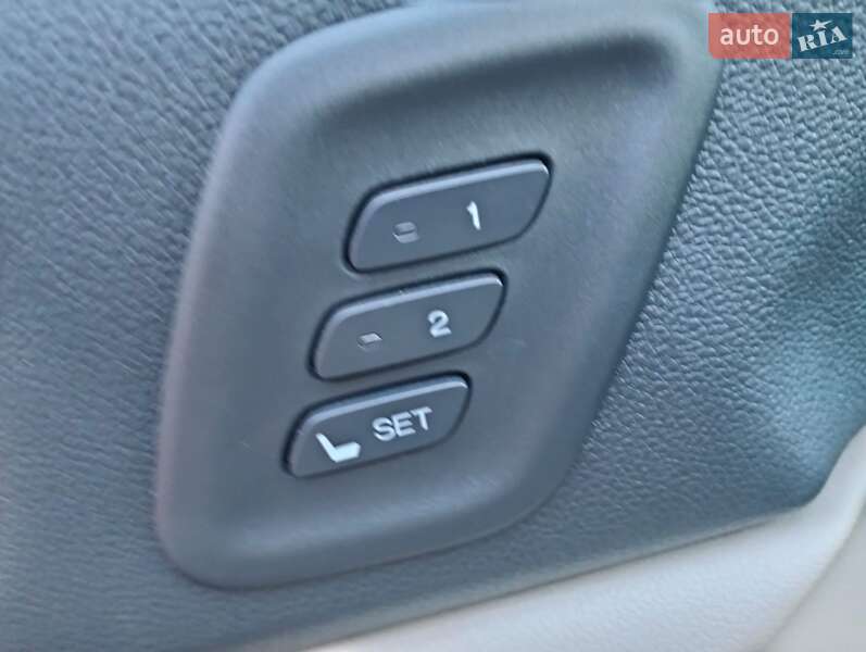 Внедорожник / Кроссовер Honda CR-V 2014 в Тернополе фото 19 Внедорожник / Кроссовер Honda CR-V 2014 в Тернополе