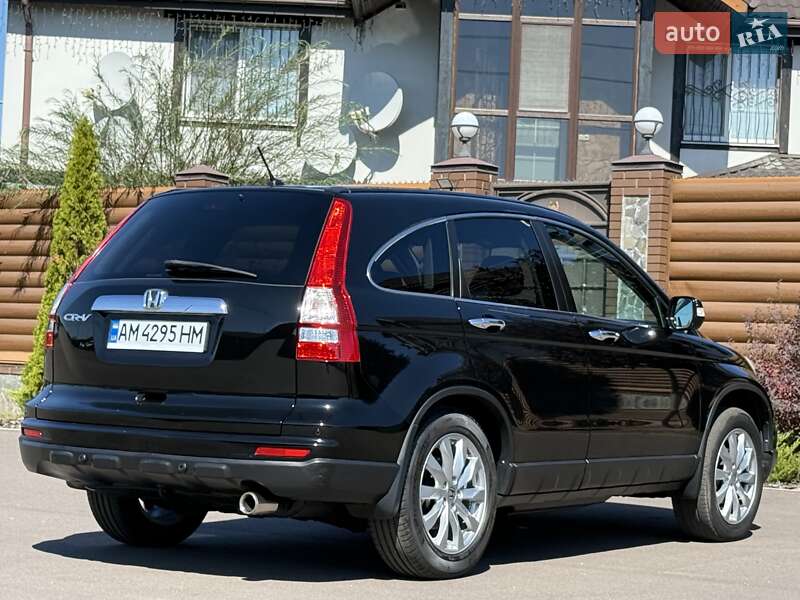 Позашляховик / Кросовер Honda CR-V 2012 в Києві