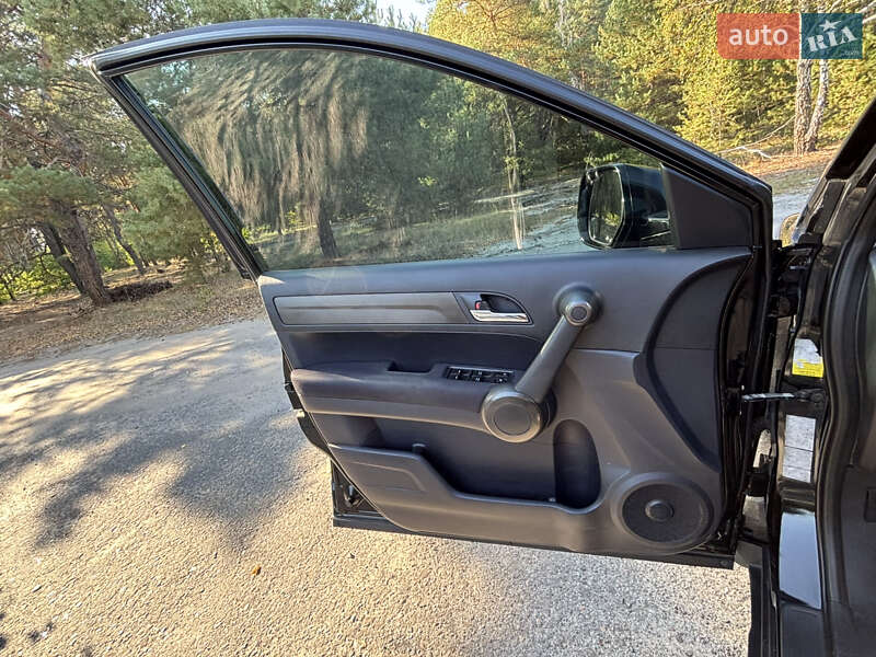 Позашляховик / Кросовер Honda CR-V 2010 в Києві