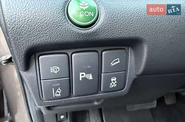Внедорожник / Кроссовер Honda CR-V 2015 в 