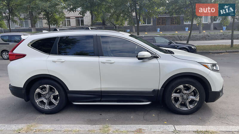 Внедорожник / Кроссовер Honda CR-V 2016 в Киеве