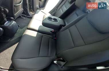 Внедорожник / Кроссовер Honda CR-V 2010 в 