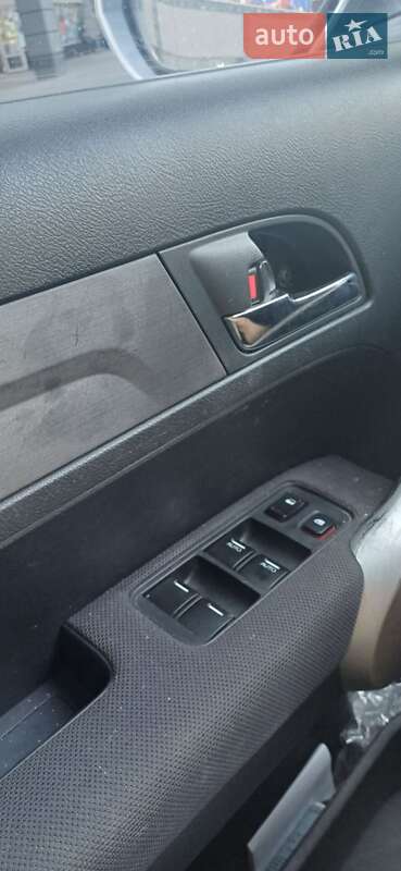 Внедорожник / Кроссовер Honda CR-V 2007 в Черновцах