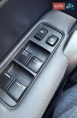 Внедорожник / Кроссовер Honda CR-V 2012 в 