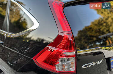 Внедорожник / Кроссовер Honda CR-V 2015 в 
