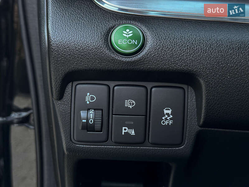 Внедорожник / Кроссовер Honda CR-V 2015 в Бродах
