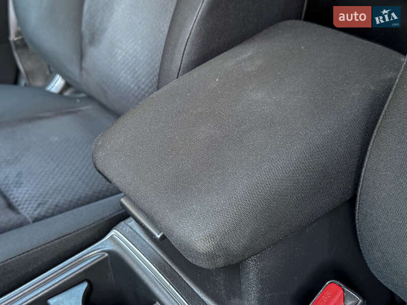 Внедорожник / Кроссовер Honda CR-V 2015 в Бродах