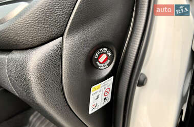 Внедорожник / Кроссовер Honda CR-V 2021 в 