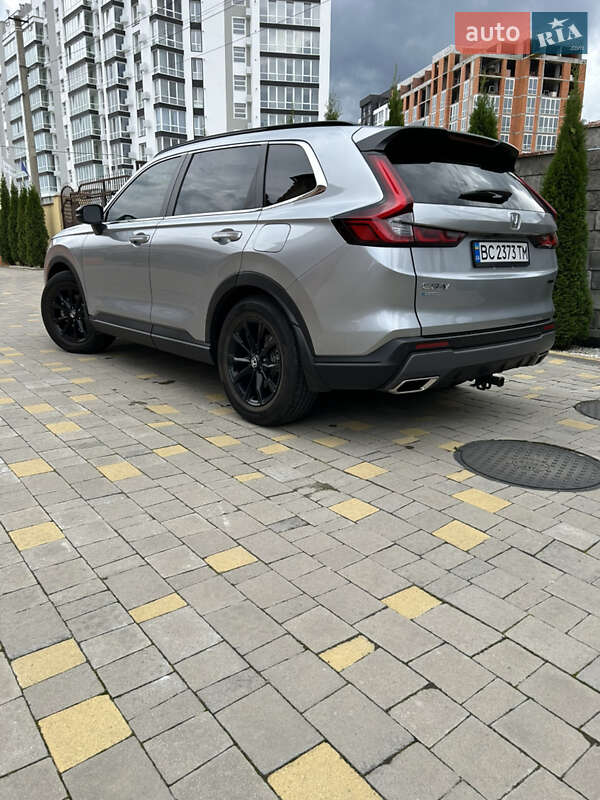 Внедорожник / Кроссовер Honda CR-V 2023 в Львове