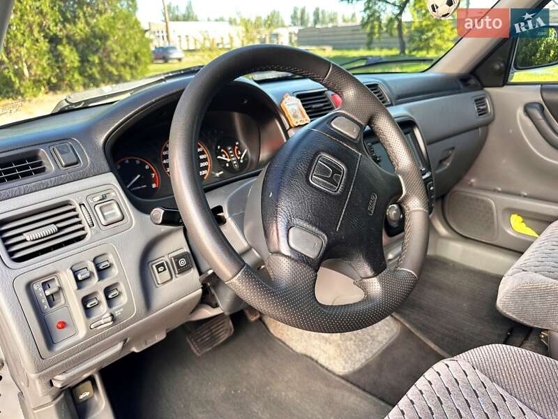 Внедорожник / Кроссовер Honda CR-V 2001 в Запорожье