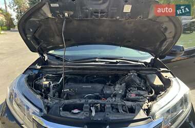 Внедорожник / Кроссовер Honda CR-V 2016 в 