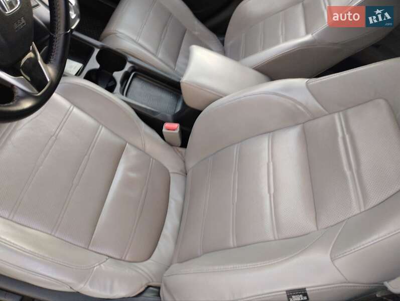 Позашляховик / Кросовер Honda CR-V 2017 в Чернігові