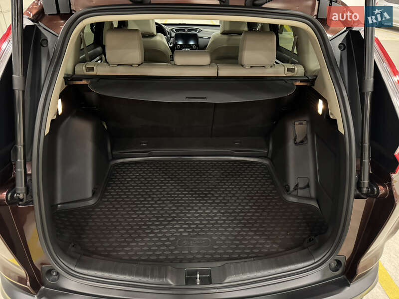 Внедорожник / Кроссовер Honda CR-V 2018 в Киеве