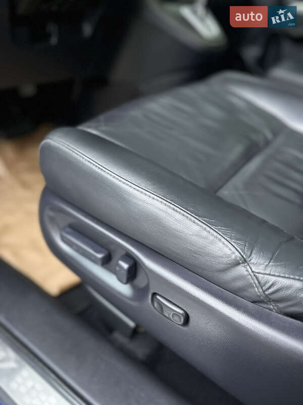 Внедорожник / Кроссовер Honda CR-V 2010 в Черновцах