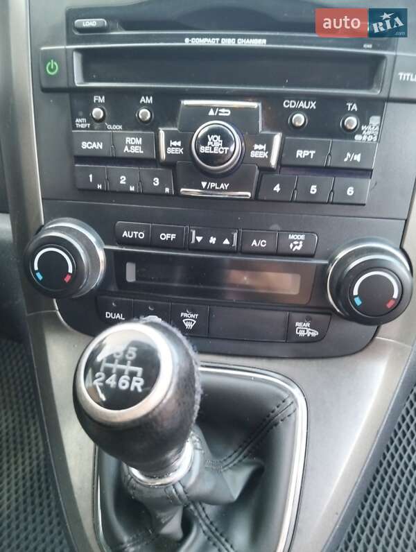 Позашляховик / Кросовер Honda CR-V 2011 в Гайсину