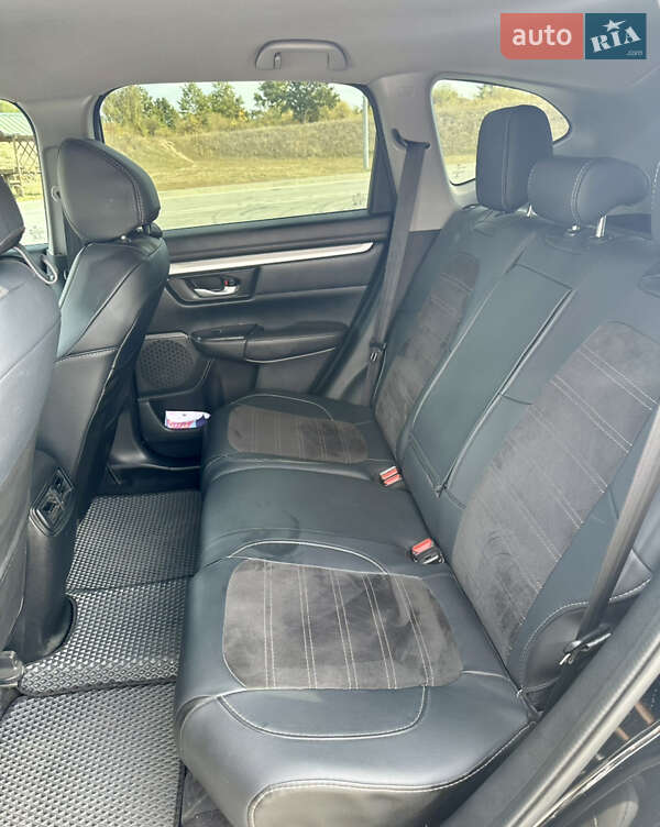 Внедорожник / Кроссовер Honda CR-V 2018 в Полтаве