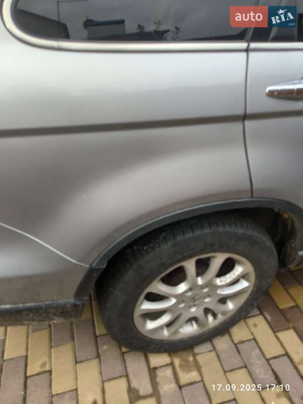 Позашляховик / Кросовер Honda CR-V 2008 в Рівному
