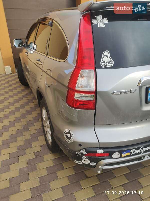 Позашляховик / Кросовер Honda CR-V 2008 в Рівному