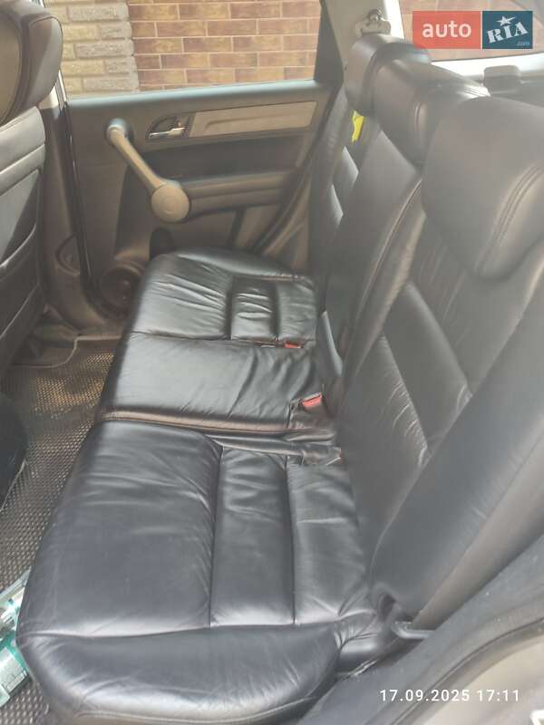 Позашляховик / Кросовер Honda CR-V 2008 в Рівному