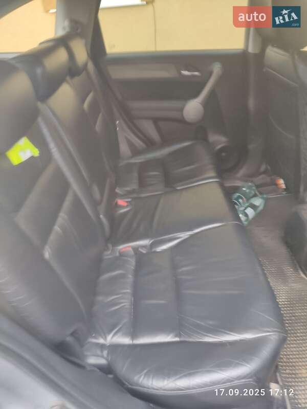 Позашляховик / Кросовер Honda CR-V 2008 в Рівному
