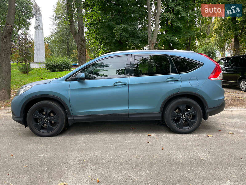 Позашляховик / Кросовер Honda CR-V 2014 в Києві