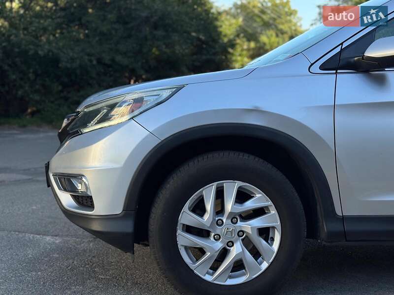 Внедорожник / Кроссовер Honda CR-V 2015 в Киеве