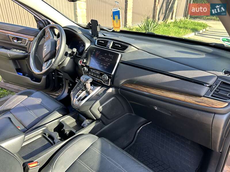 Внедорожник / Кроссовер Honda CR-V 2017 в Луцке