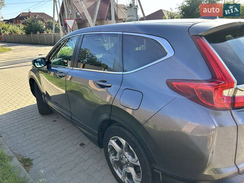 Внедорожник / Кроссовер Honda CR-V 2017 в Луцке
