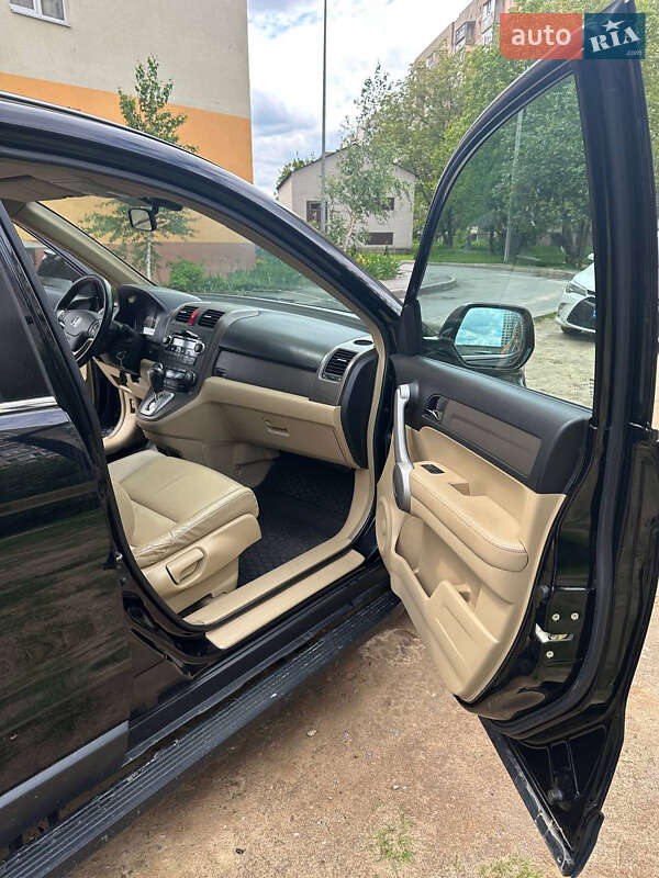 Внедорожник / Кроссовер Honda CR-V 2007 в Киеве
