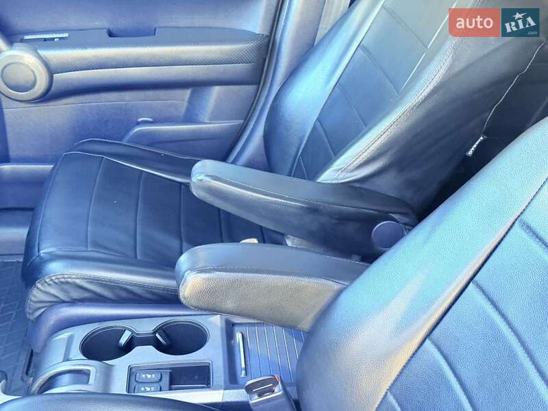Внедорожник / Кроссовер Honda CR-V 2011 в Харькове