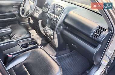 Внедорожник / Кроссовер Honda CR-V 2005 в 