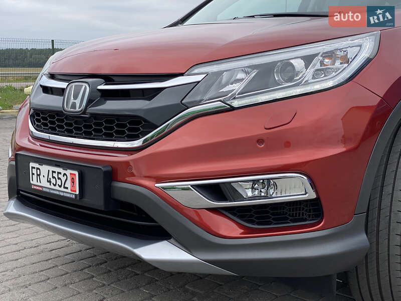 Внедорожник / Кроссовер Honda CR-V 2015 в Радивилове