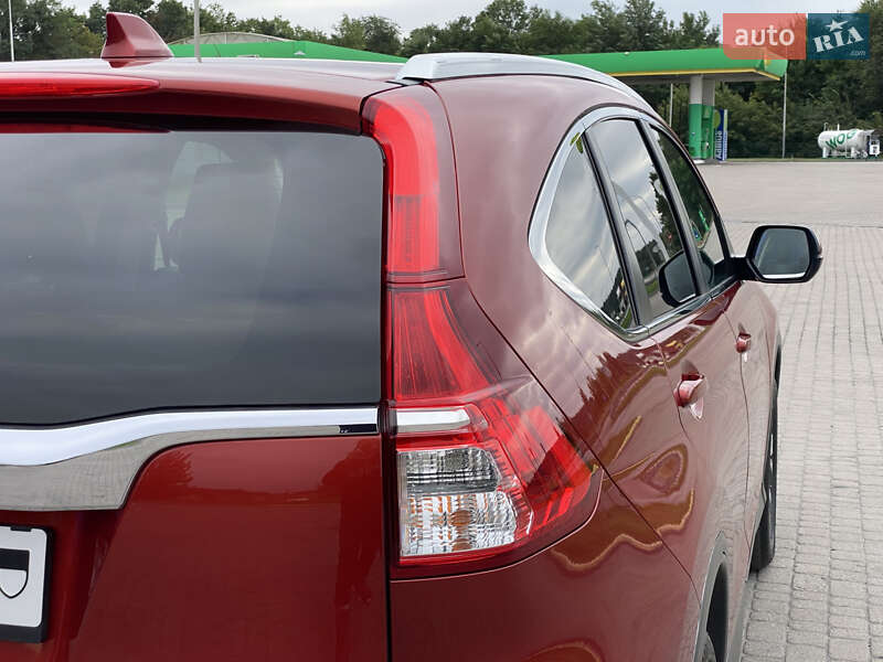 Внедорожник / Кроссовер Honda CR-V 2015 в Радивилове